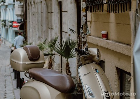 Scuter Vespa GTS 300 HPE
